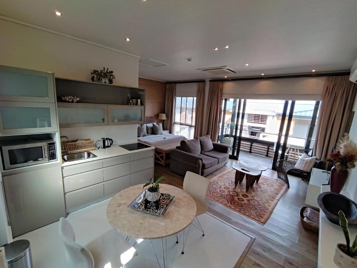 210 Gallery Luxury Studio Apartment Knysna Eksteriør billede